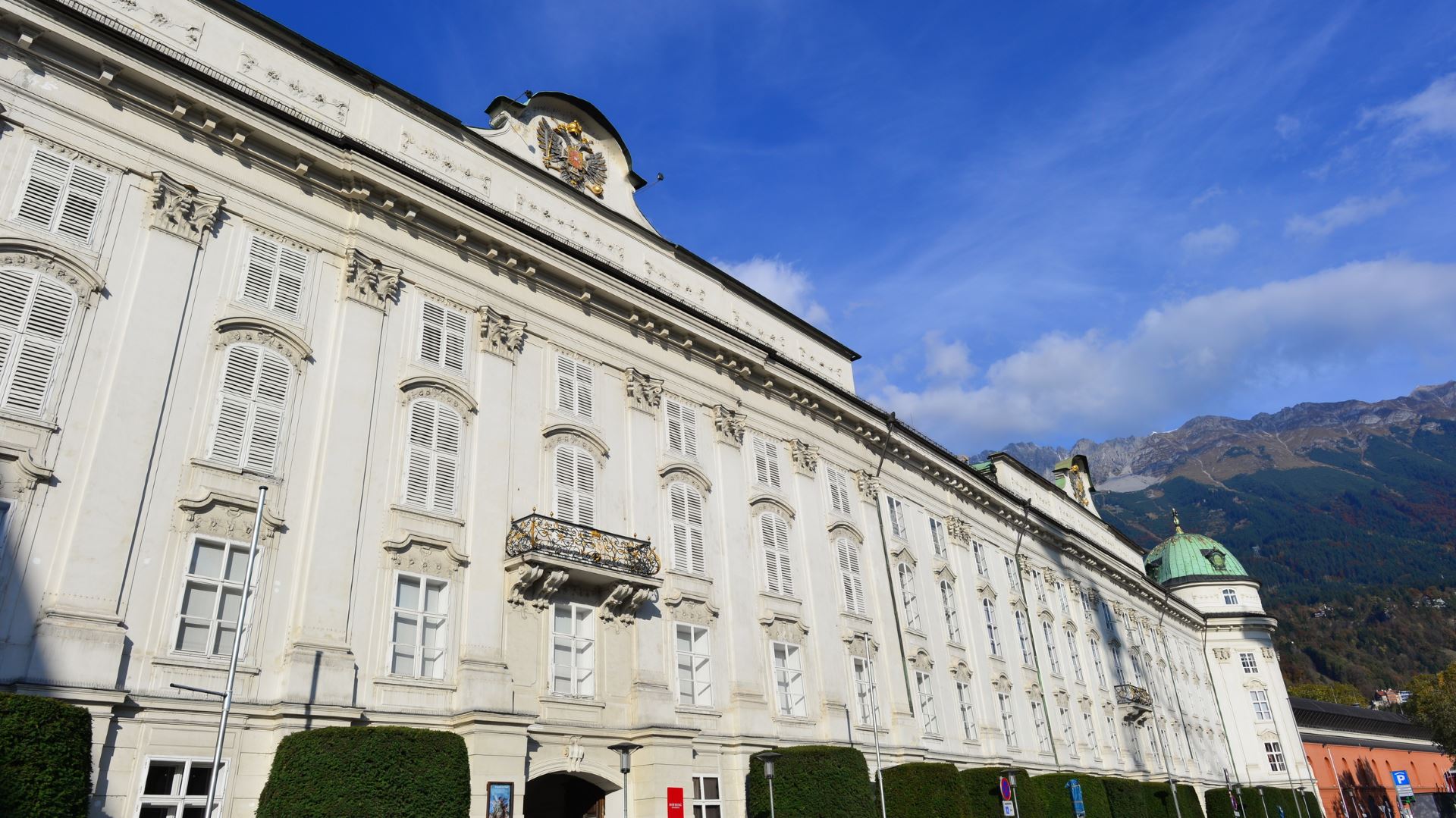 Kaiserliche Hofburg In Innsbruck. Hotels In Der Umgebung